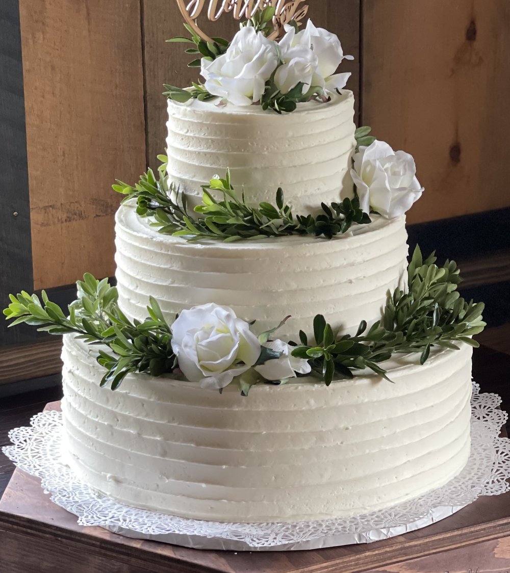 classic wedding cake