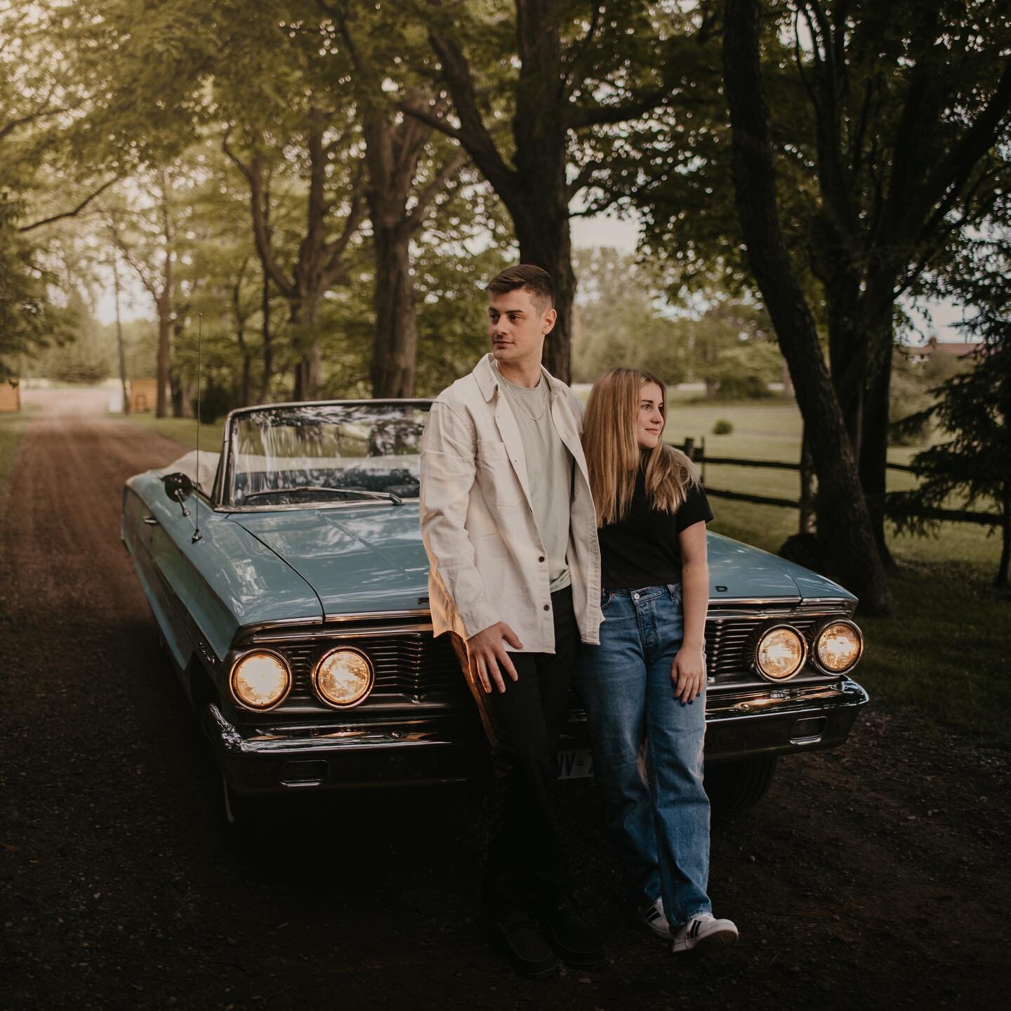 Such a fun shoot with the sweetest couple 🤩

Hosts: @soulsistersworkshop
Venue: @wheatfieldestate
Car: @j_p_classics
Models: Mercedez @mercedezperry
Brennan @brennanagius