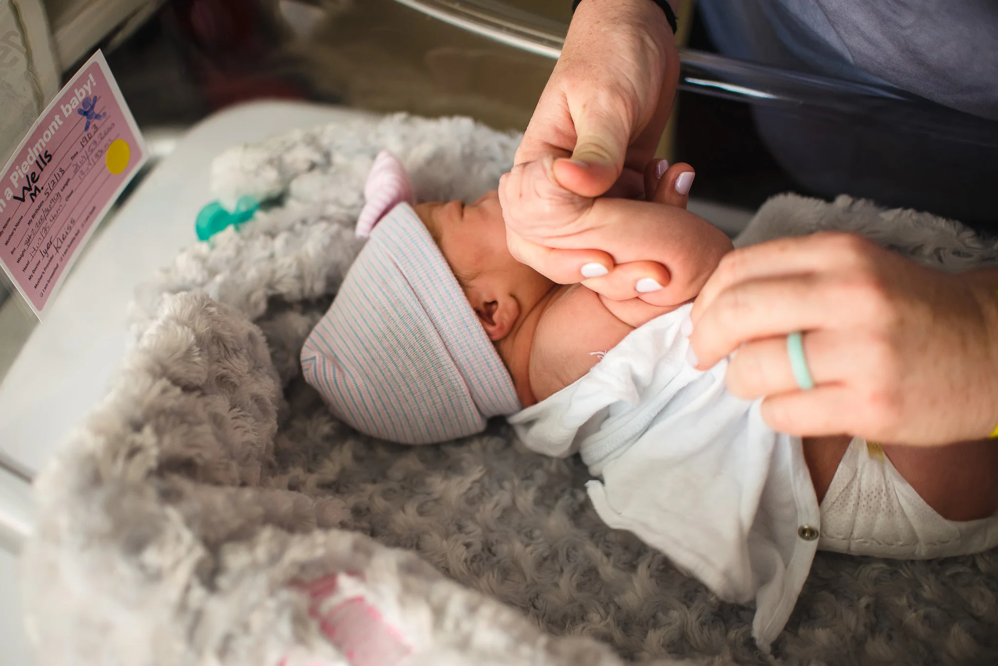 fresh-48-newborn-session-atlanta-family-photographers-8