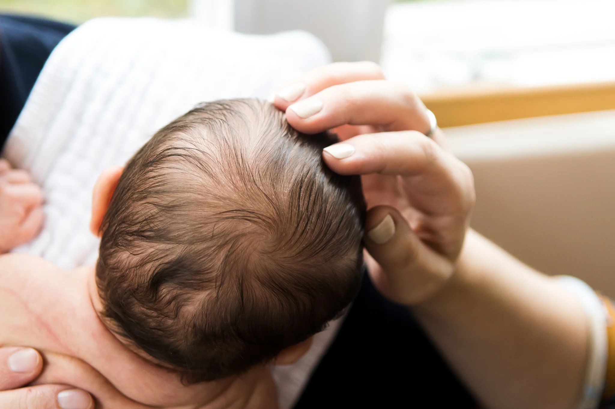 atlanta-family-photographers-mom-dad-babys-hair