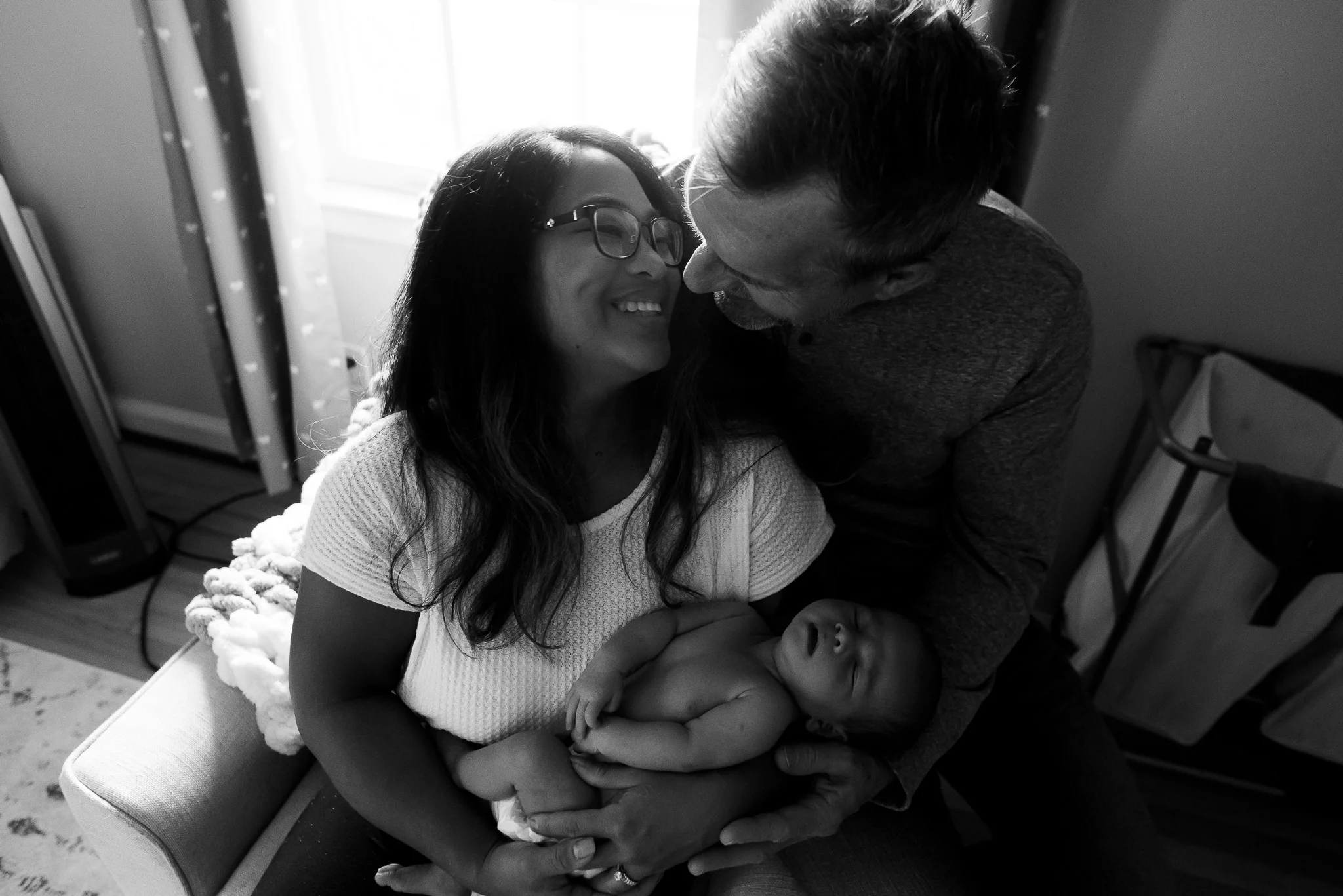 atlanta-family-photographers-in-home-newborn-session