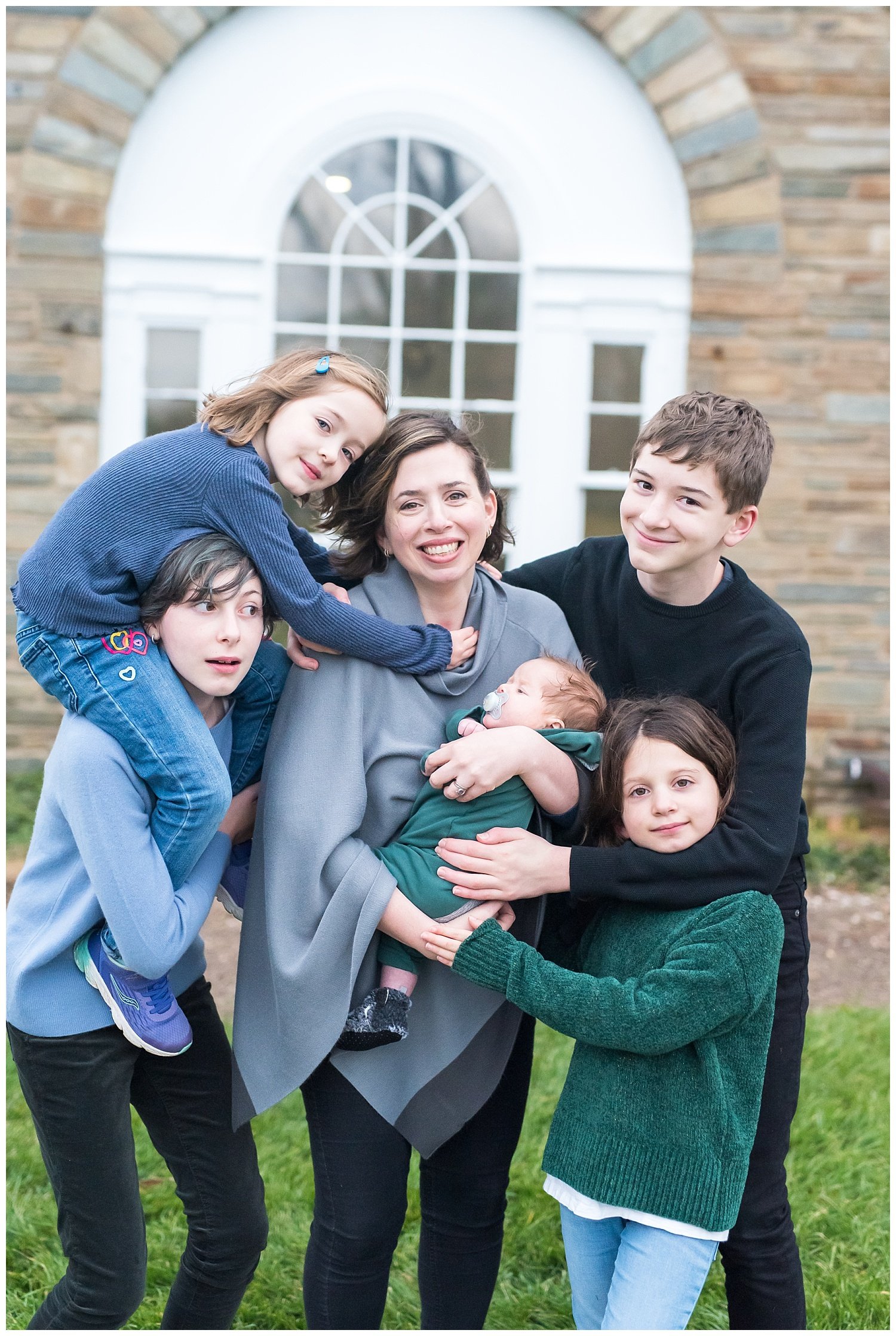 outdoor-newborn-session-glenview-mansion-rockville-maryland-7