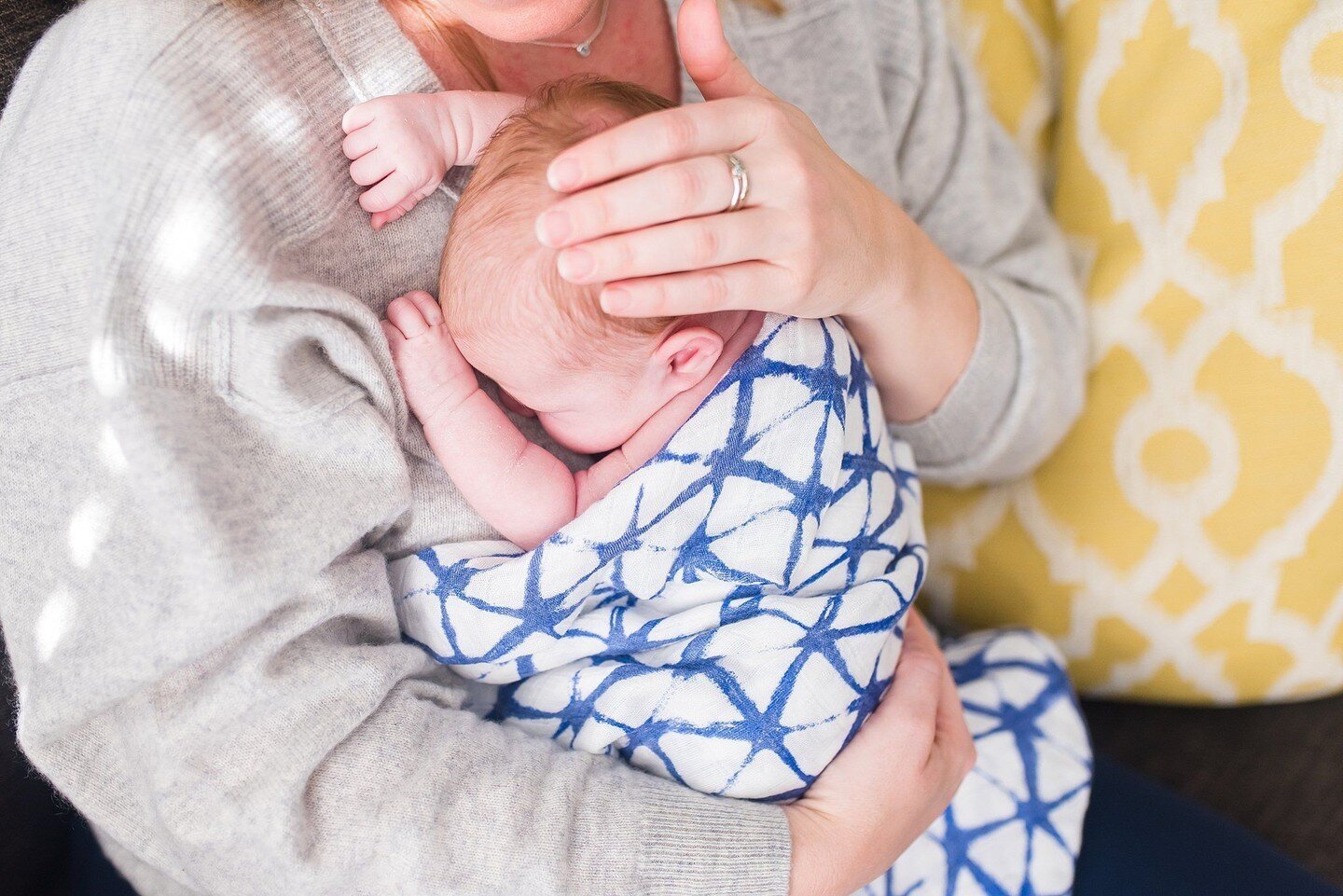 Do you remember those first few days with your newborn? Was it a long time ago or are you right now in the thick of it? ⁣
⁣
The newborn stage definitely had it's challenges. But once you get past those, you'll have days when you wish your baby was st