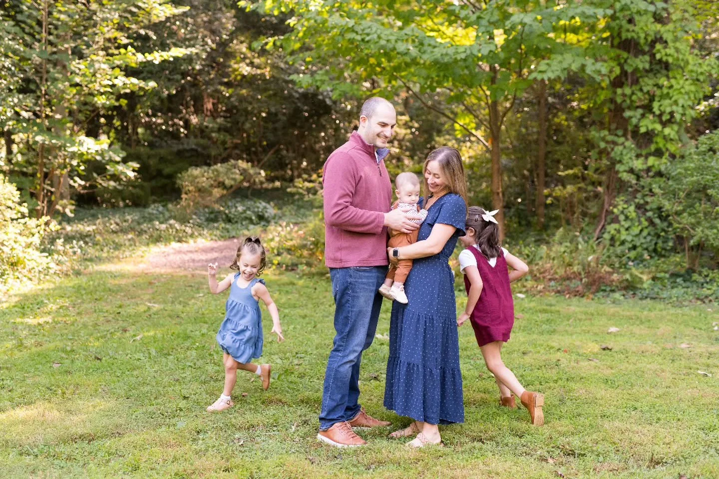I had the pleasure of meeting this family recently and we had such a great time! We got so many photos of their family connection, and made sure to have time for the kids to play! I love being able to help families create photos like this!