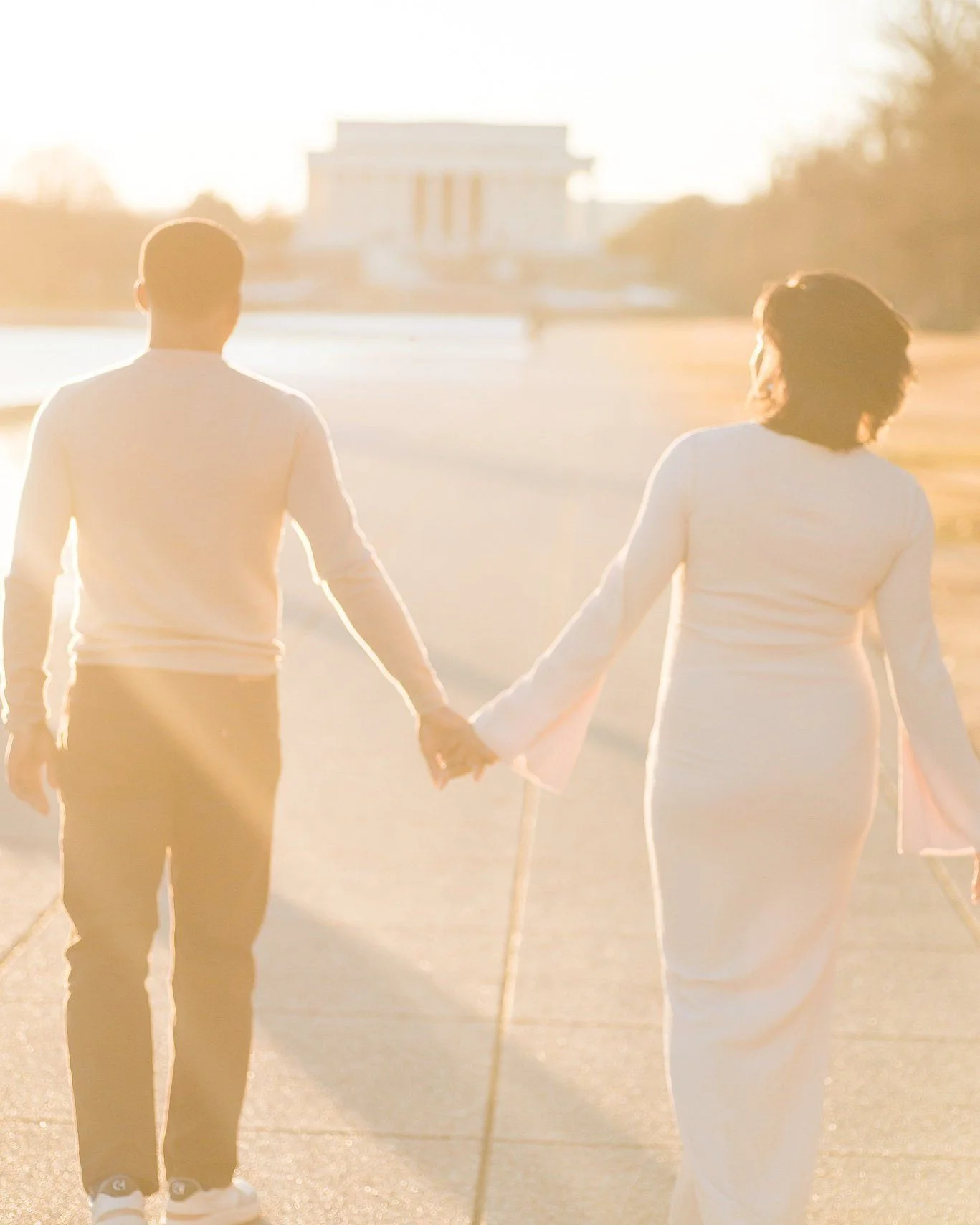 Loving this hazy photo of these two expecting parents. The light was beautiful!!