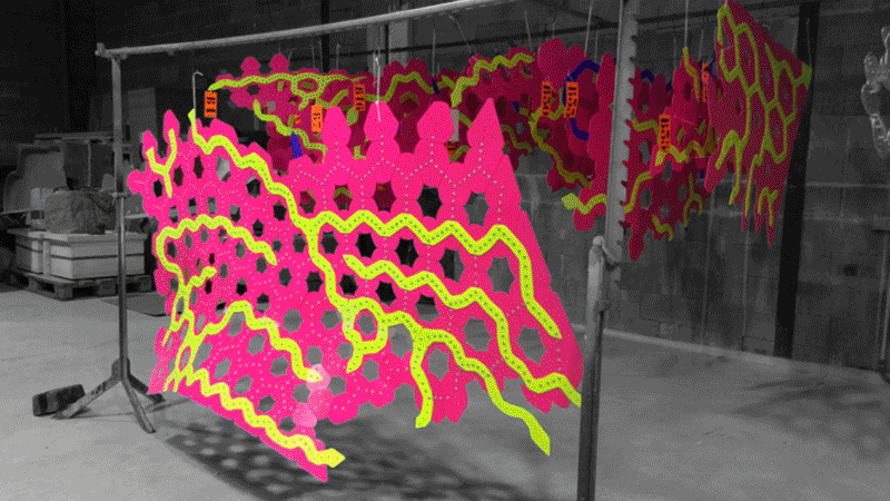 161003_fabrication_desat.gif