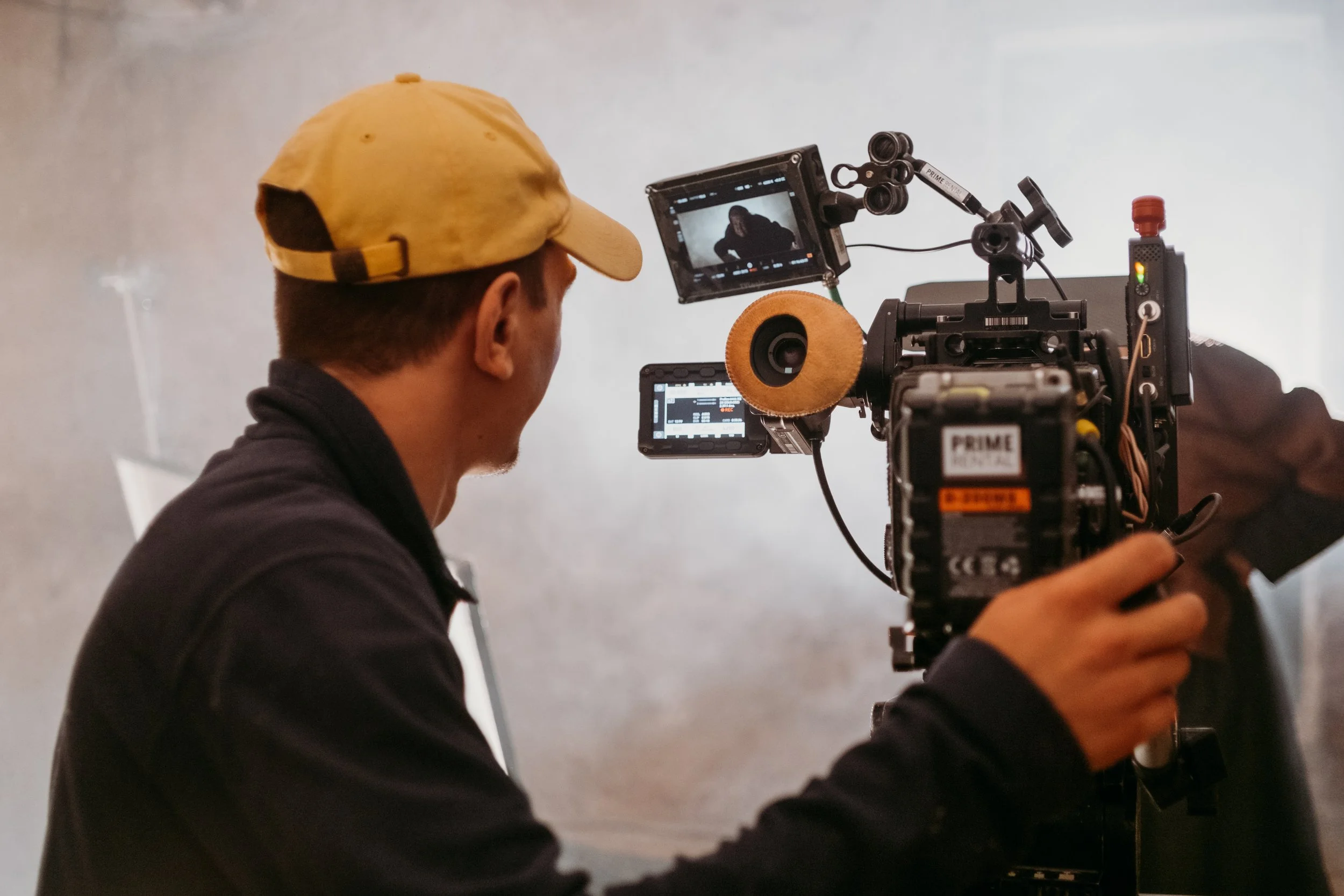cameraman-with-big-cinema-camera-2023-11-27-05-10-58-utc.jpg