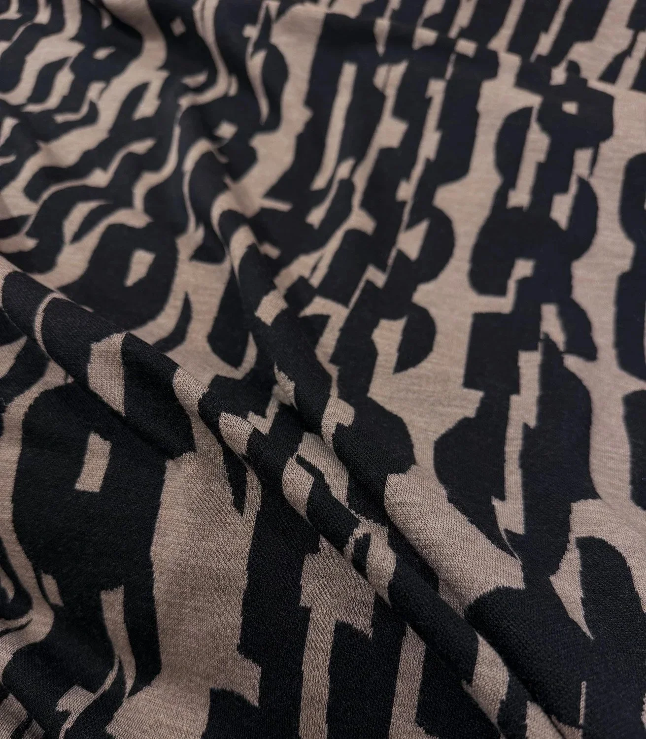 ESCAPE • pattern design in merino wool knit