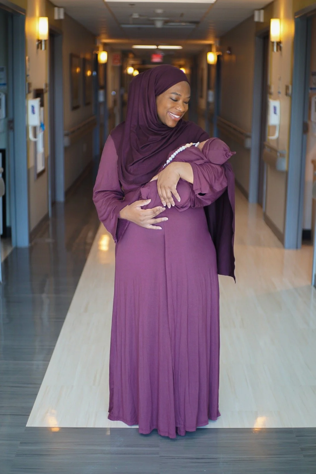 5 Amazing Features of the Lila Laborwear Hijabi-Friendly Labor &amp; Delivery Gown