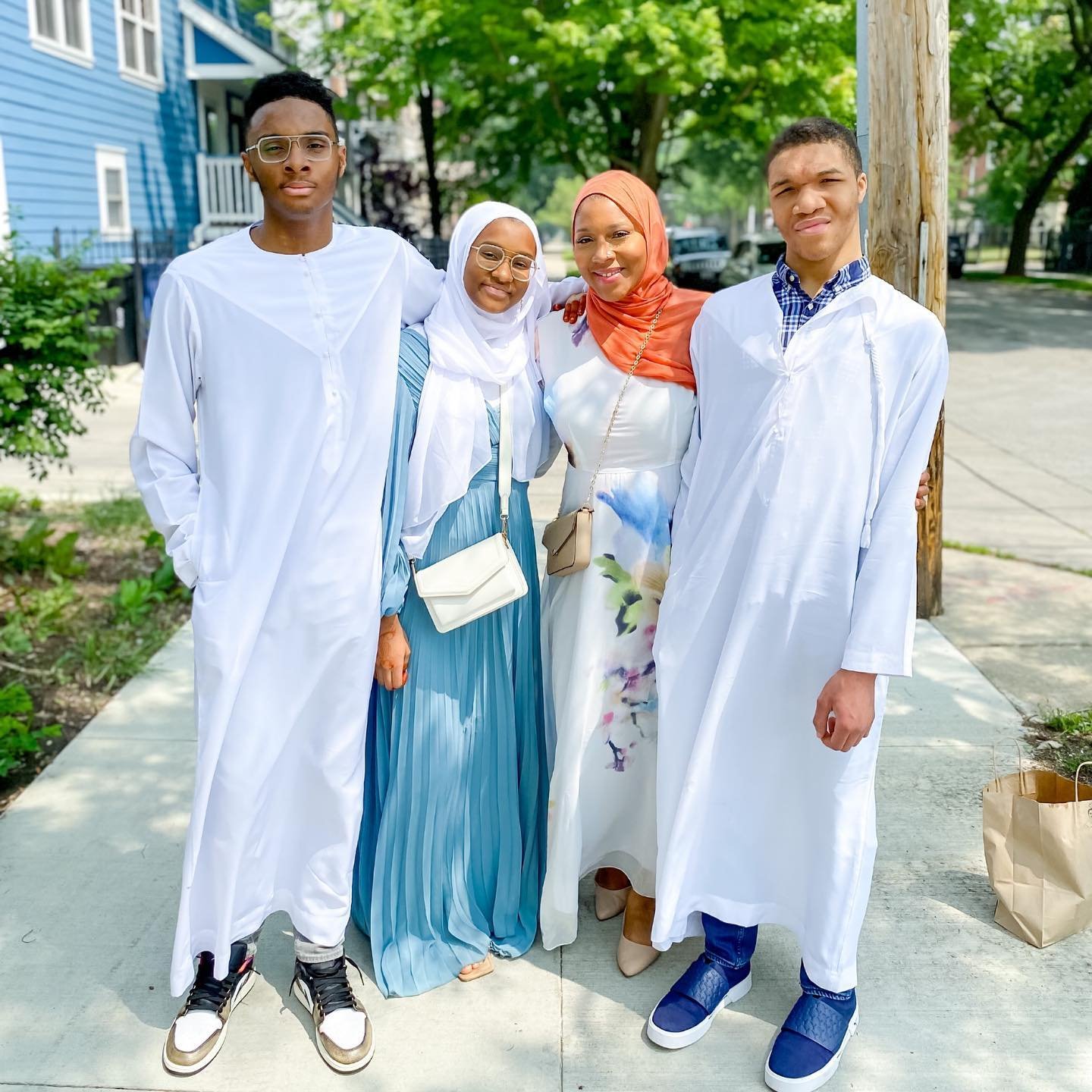 @mommyweek's family shining in crisp white and sky blue