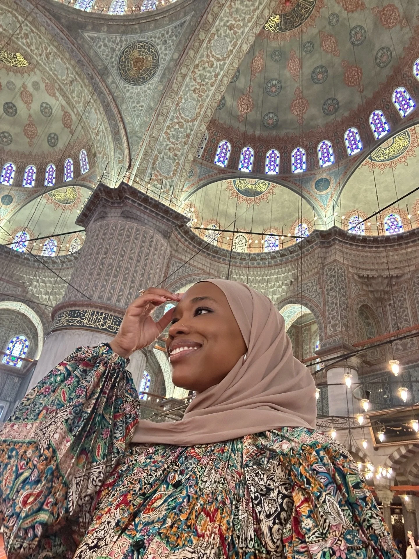 I&rsquo;ve only ever dreamed in these places 🥹 visited the Blue Mosque and Ayasofya Mosque 📍 Istanbul, Turkey 🇹🇷
