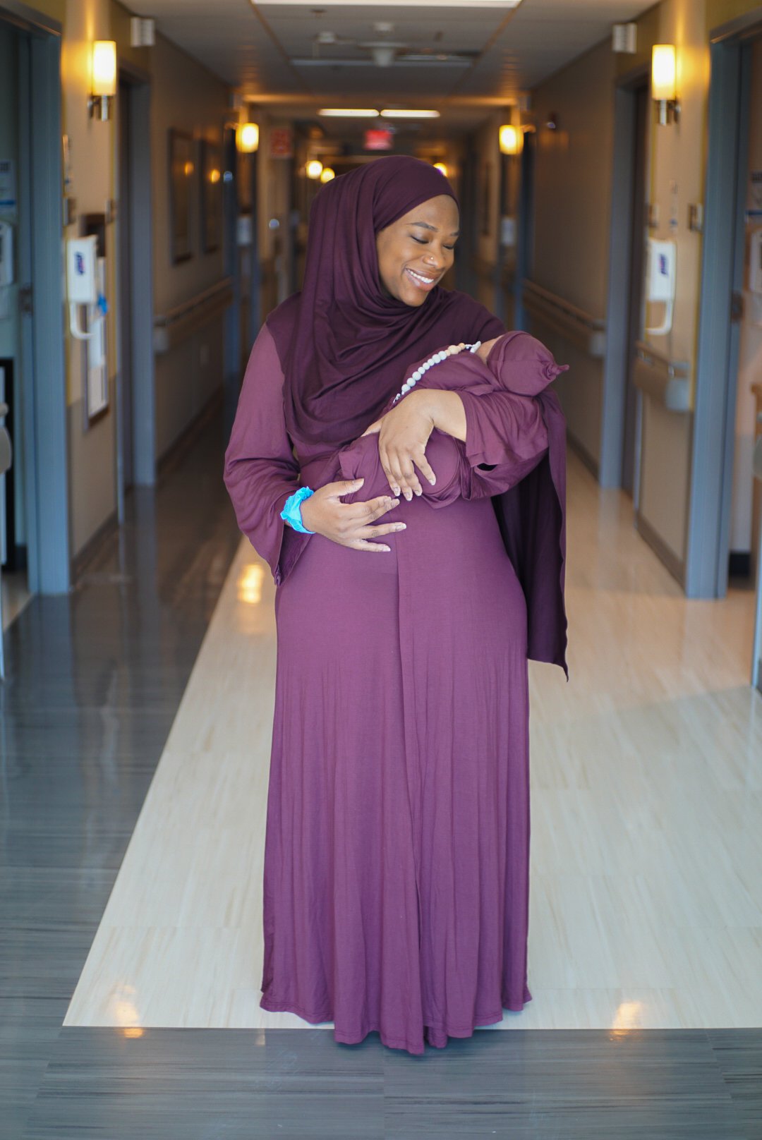5 Amazing Features of the Lila Laborwear Hijabi-Friendly Labor & Delivery  Gown — CMB Styling