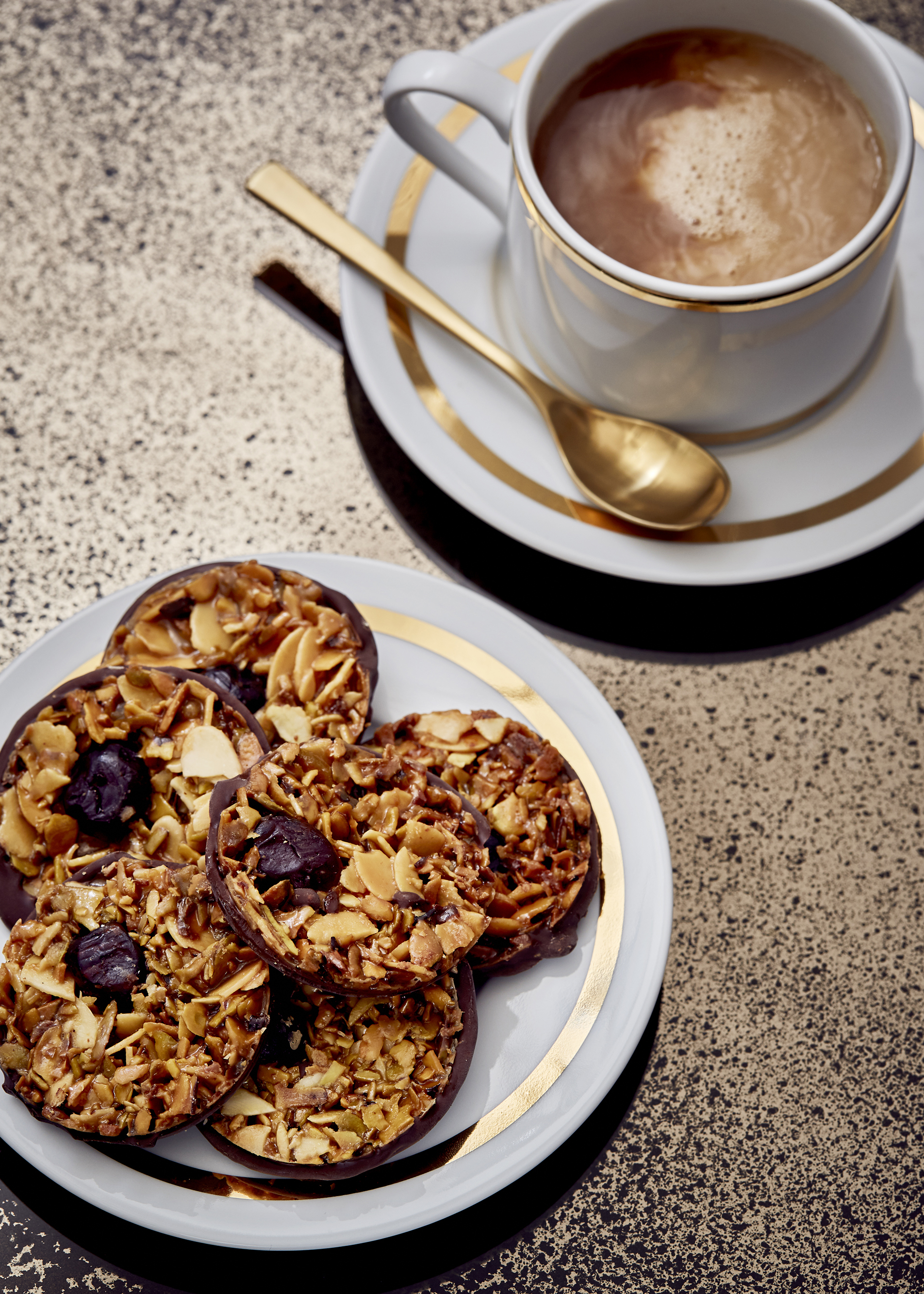 45_Belgravia_Coffee+Florentines_085_f_c.jpg