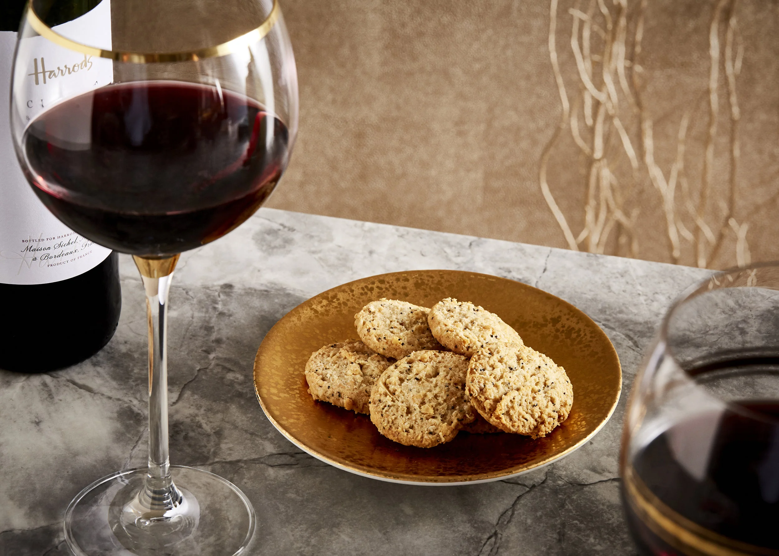 48_FoodHallCollection_RedWine_060v2_f_c.jpg