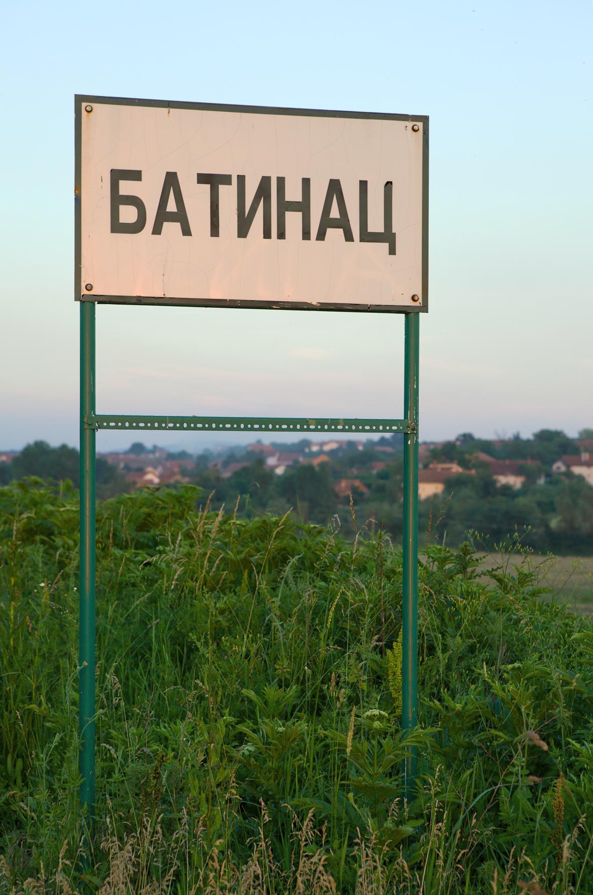 In relation to these prejudices are also the pictures about this region, people and ways of life in foreigners minds. With the series “Balkan Aesthetics” Marina Nikolic ist going against stereotypes, because southeastern Europe is very diverse and lively.