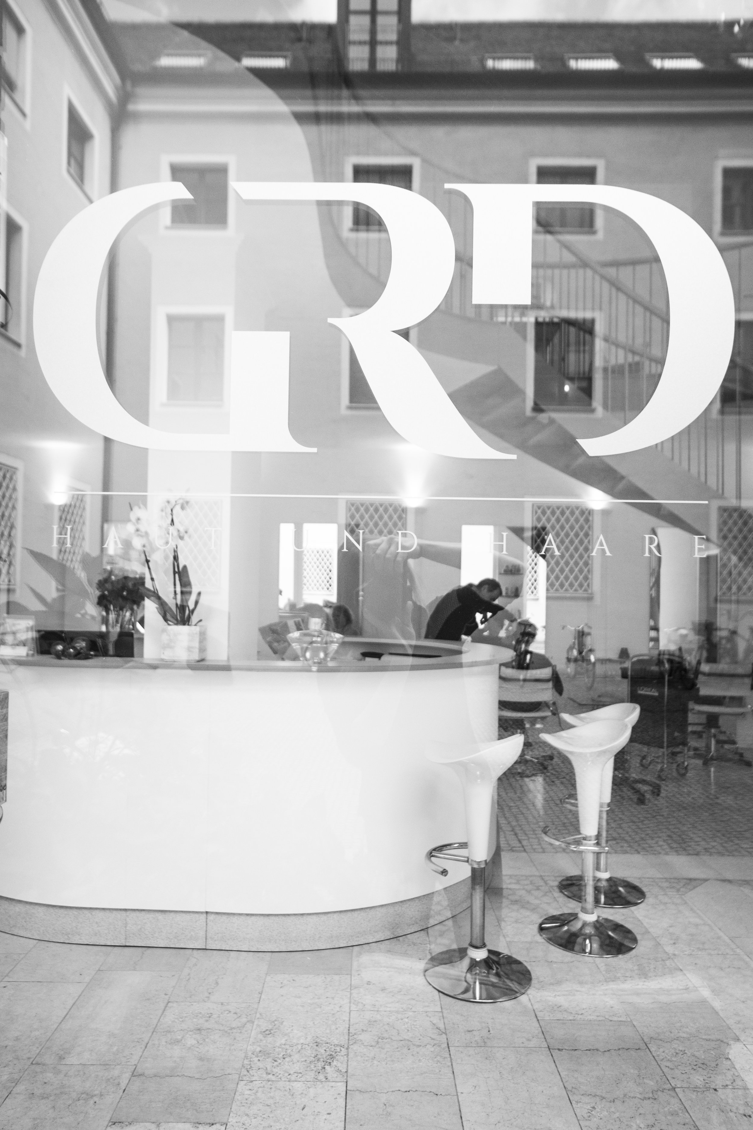  GRD is an luxury saloon in the heart of Munich giving exclusive skin and hair service.&nbsp; 