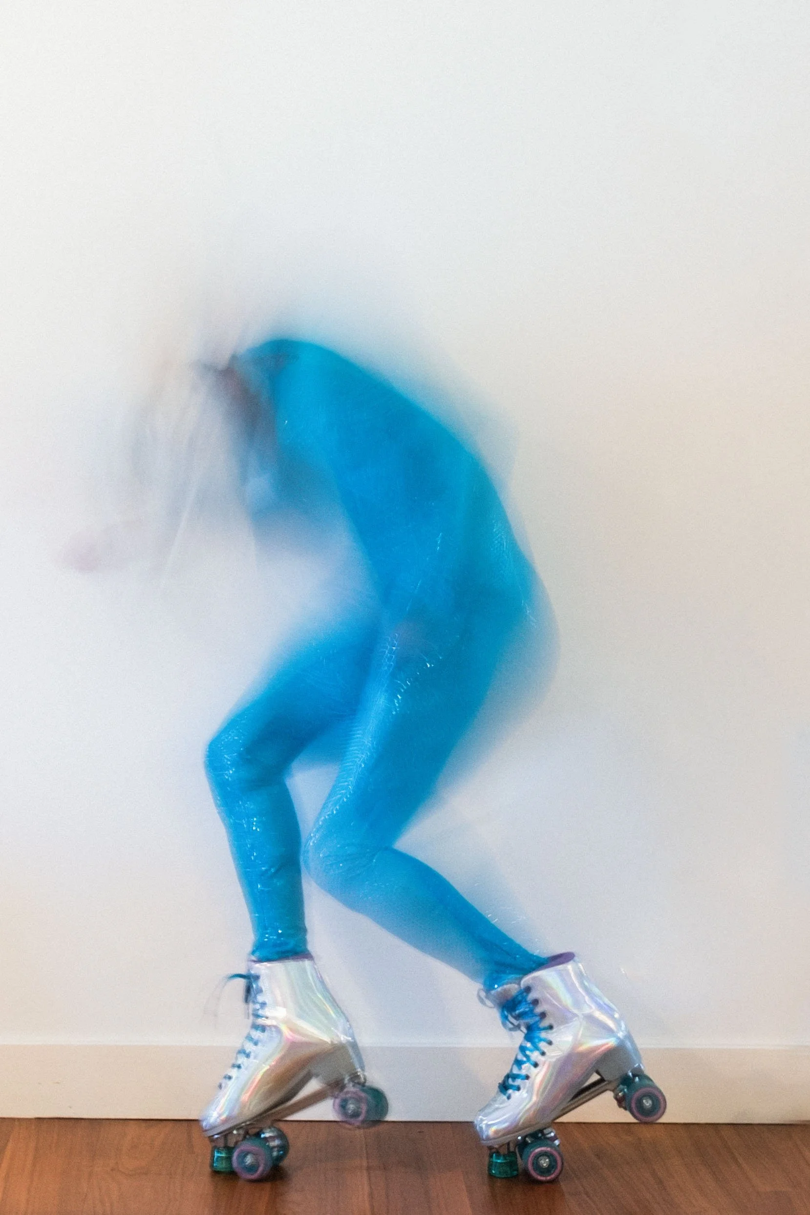 These photographs were taken in collaboration with Brazilian filmmaker Felipe de Breitas for his documentary FREE EUBRITE , capturing the vibrant performance of Eubrite—a street icon in Lisbon portrayed by Jarbas. Each image radiates the en