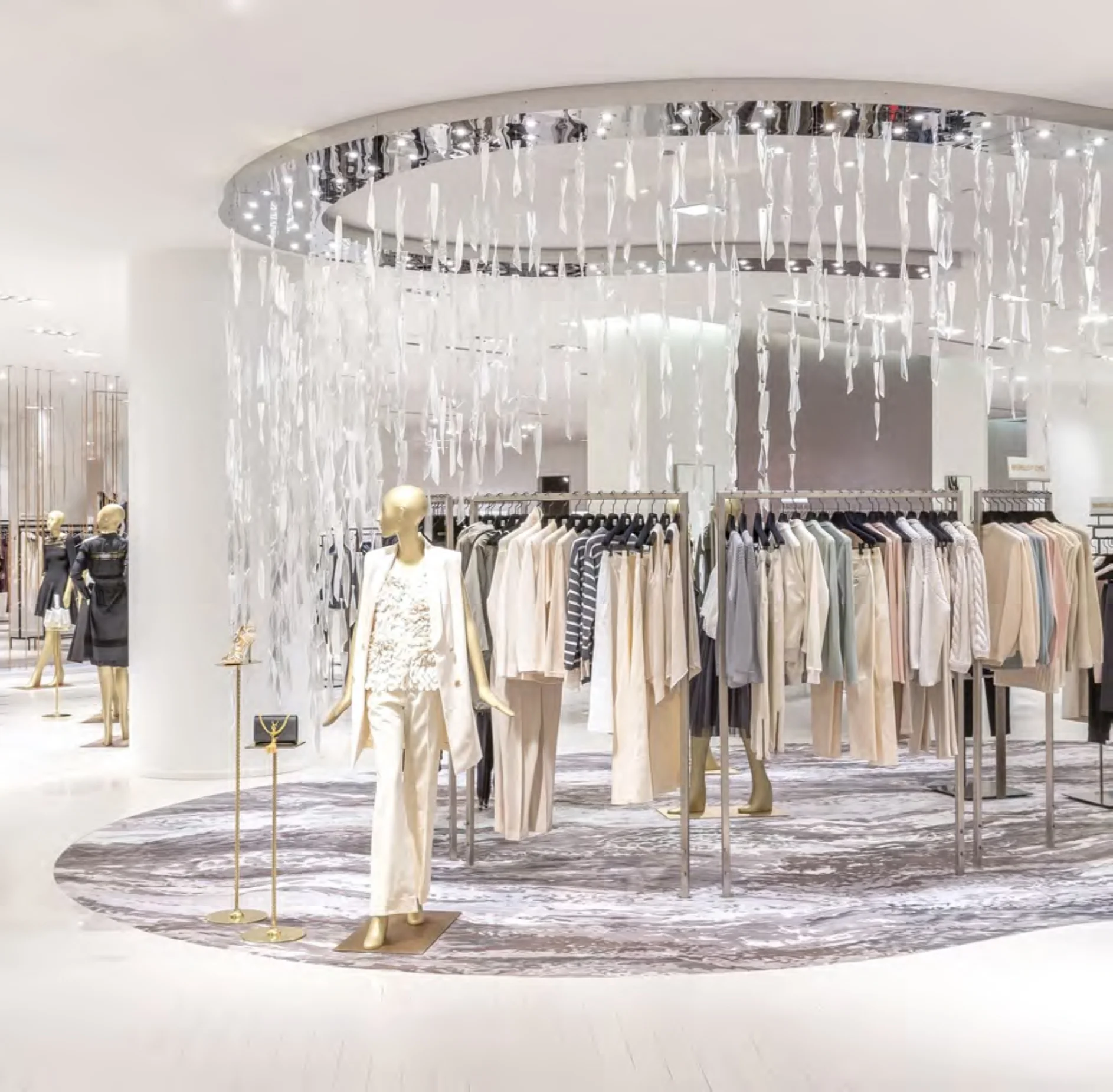 QUEEN STREET DESIGNER LASVIT.jpg
