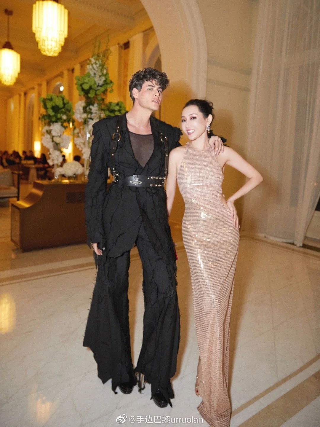 urruolan cannes carloton8.jpeg