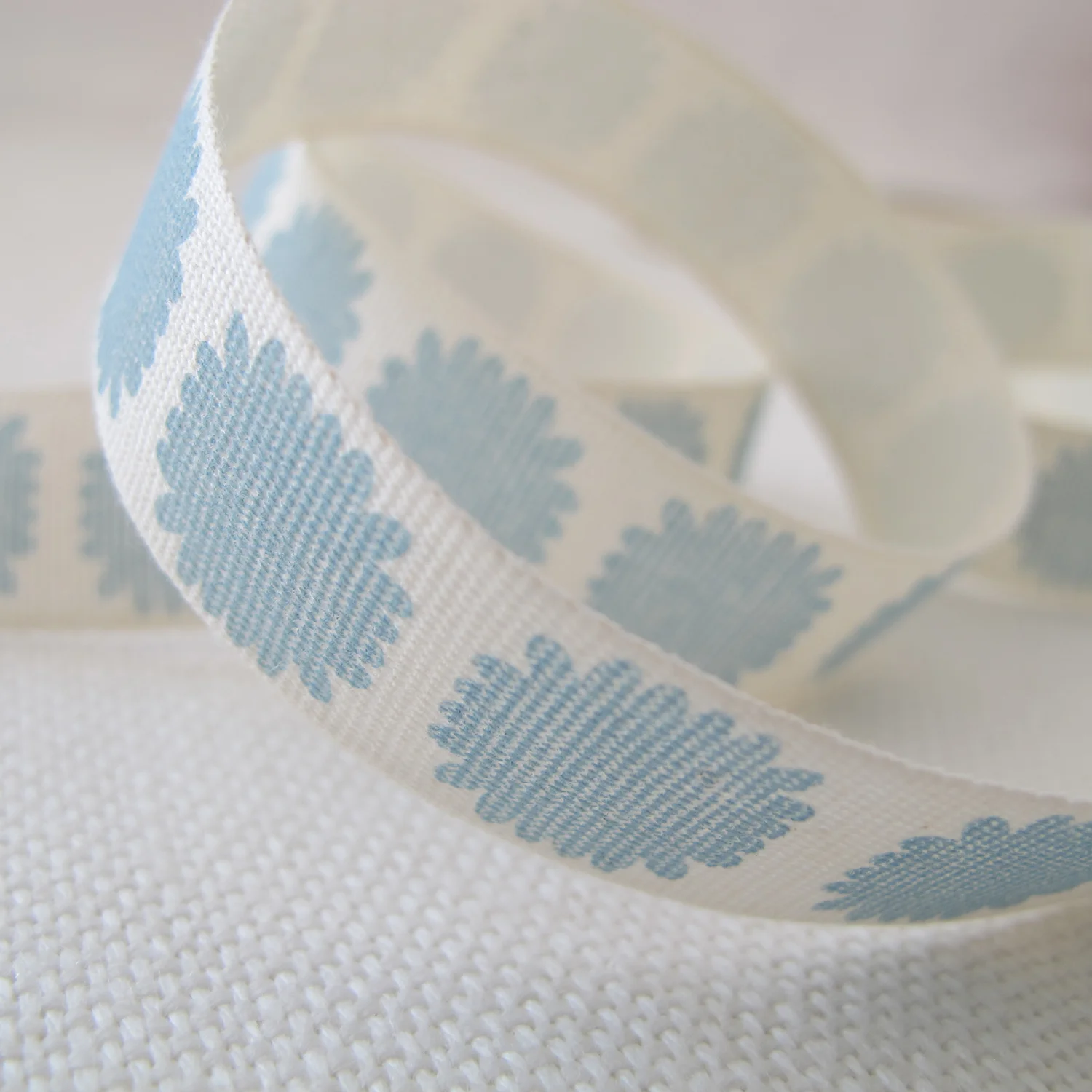 ribbon_mums_blu.jpg