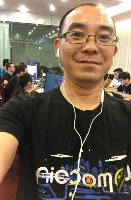 Feixiong (Xiong Lijian) CEO of LoMoCoin. Image source: Official LoMoCoin-Team Twitter.
