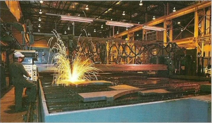 Ohio Steel also houses one unique oxy fuel/plasma ESAB burn table with dual heads, 2 oxy heads, 2 plasma heads. The fuel torches can burn up to 22" thick. and cut plate 25' wide to 30' long. The plasma heads allow us to hold tighter tolerances and cuts down on grinding and cleaning time for burn jobs up to 1" thick. 