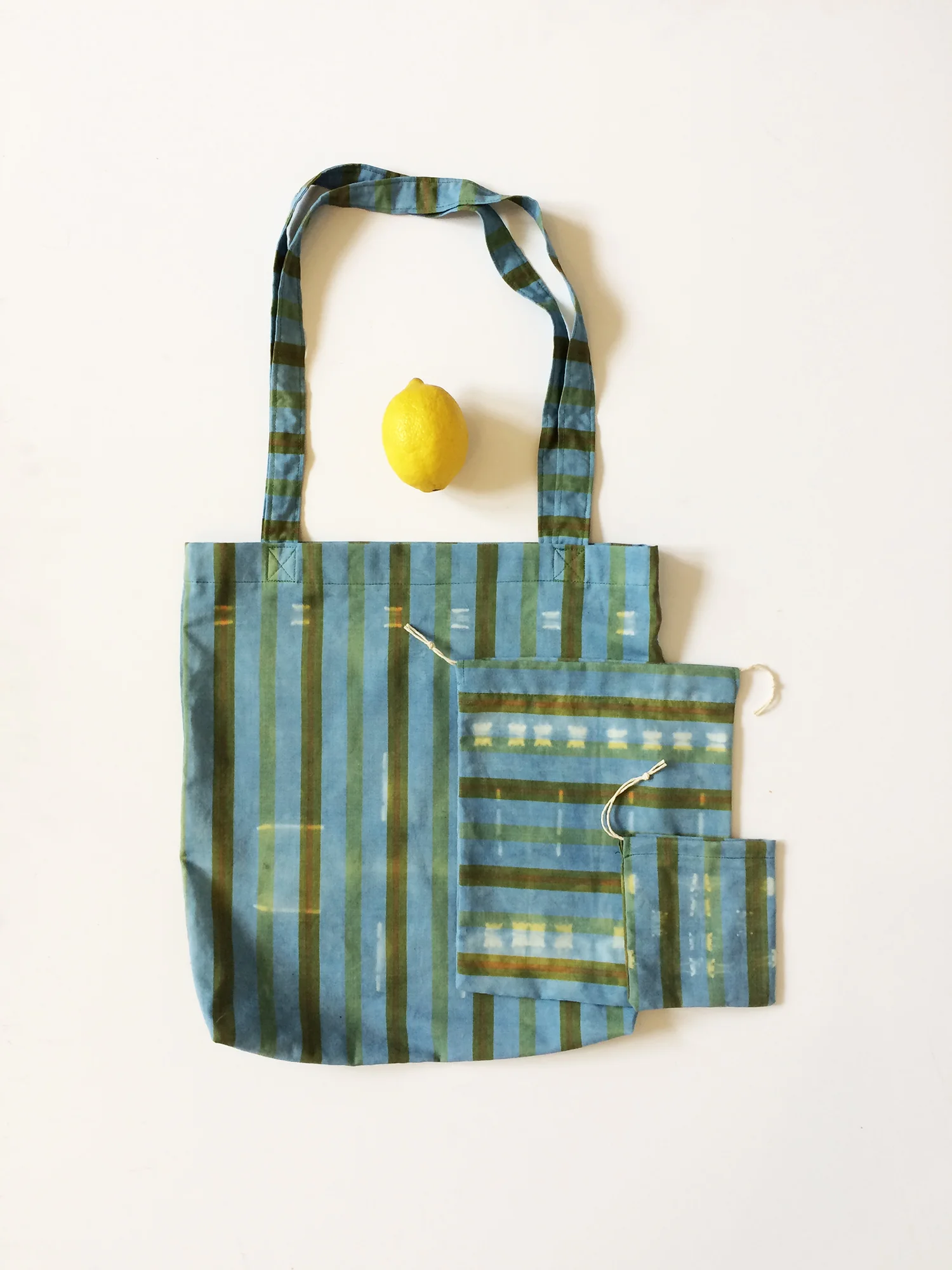 Indigo dyed cloth bag set // Made from a repurposed vintage sheet, over-dyed with indigo. // November 2016 