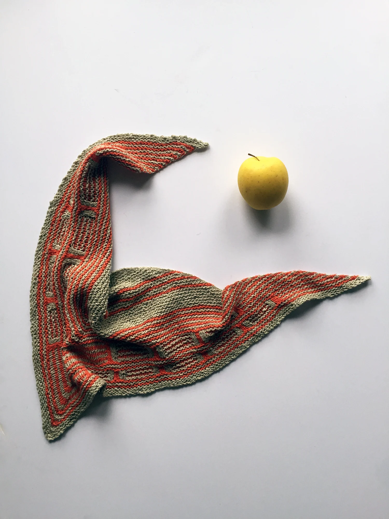 Knit Kerchief // Linen and silk // June 2018