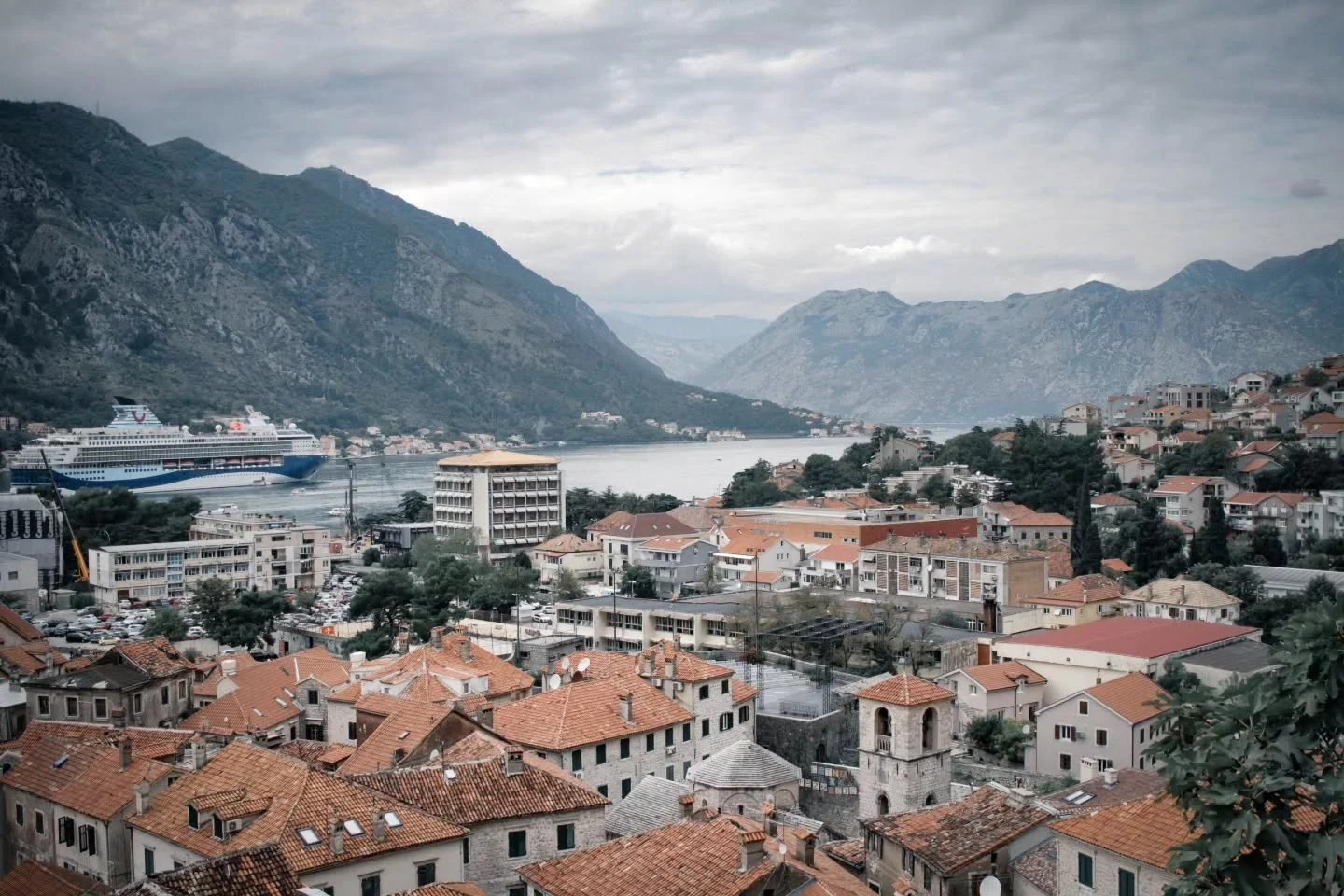 Discover Kotor: wander medieval cobblestones, climb ancient fortress walls for breathtaking Bay of Kotor views and savor seaside charm where history, culture and Adriatic beauty meet.
.
Explore the blog's guide to uncover the irresistible charm of Ko
