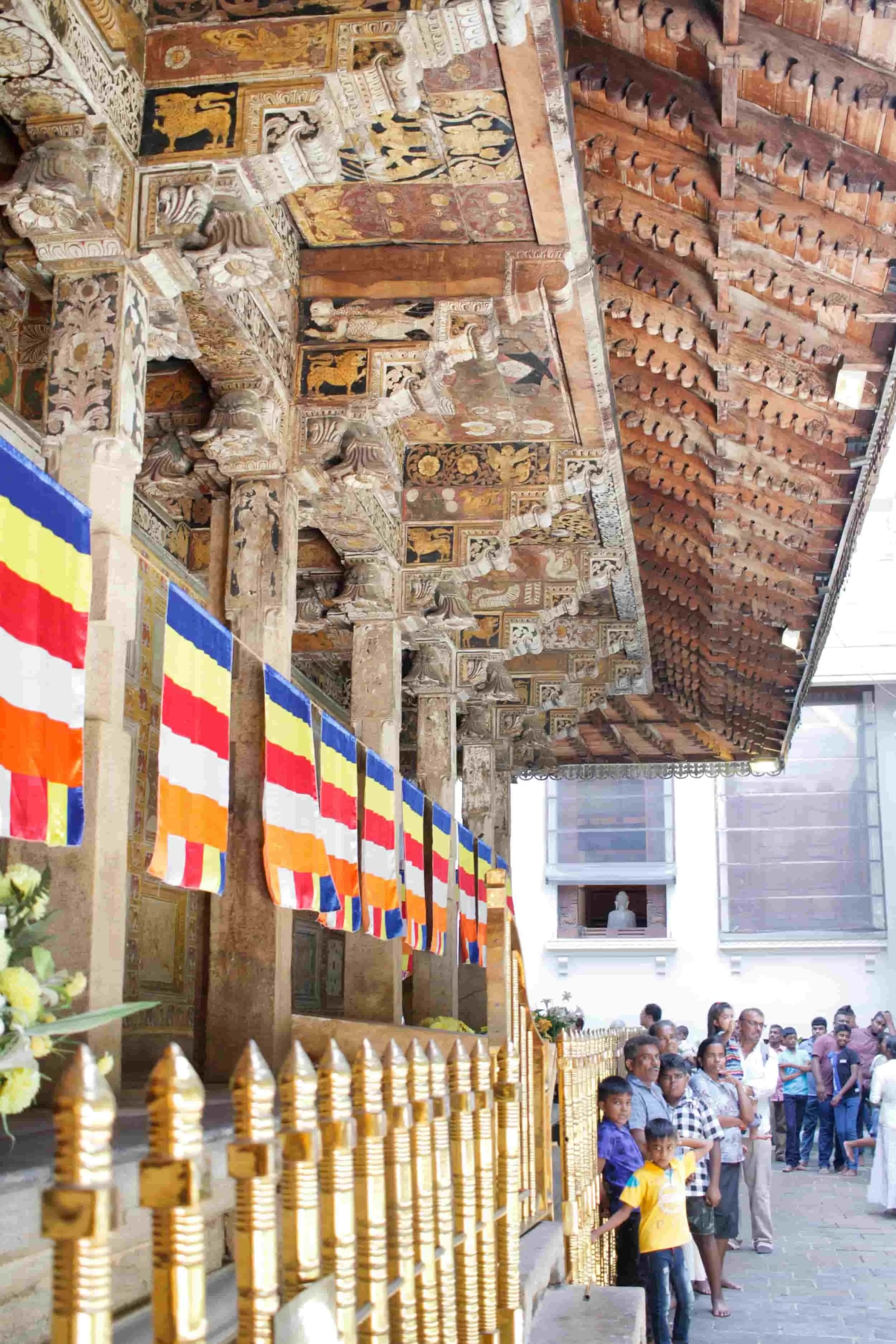 Temple of the Tooth, Kandy Sri Lanka