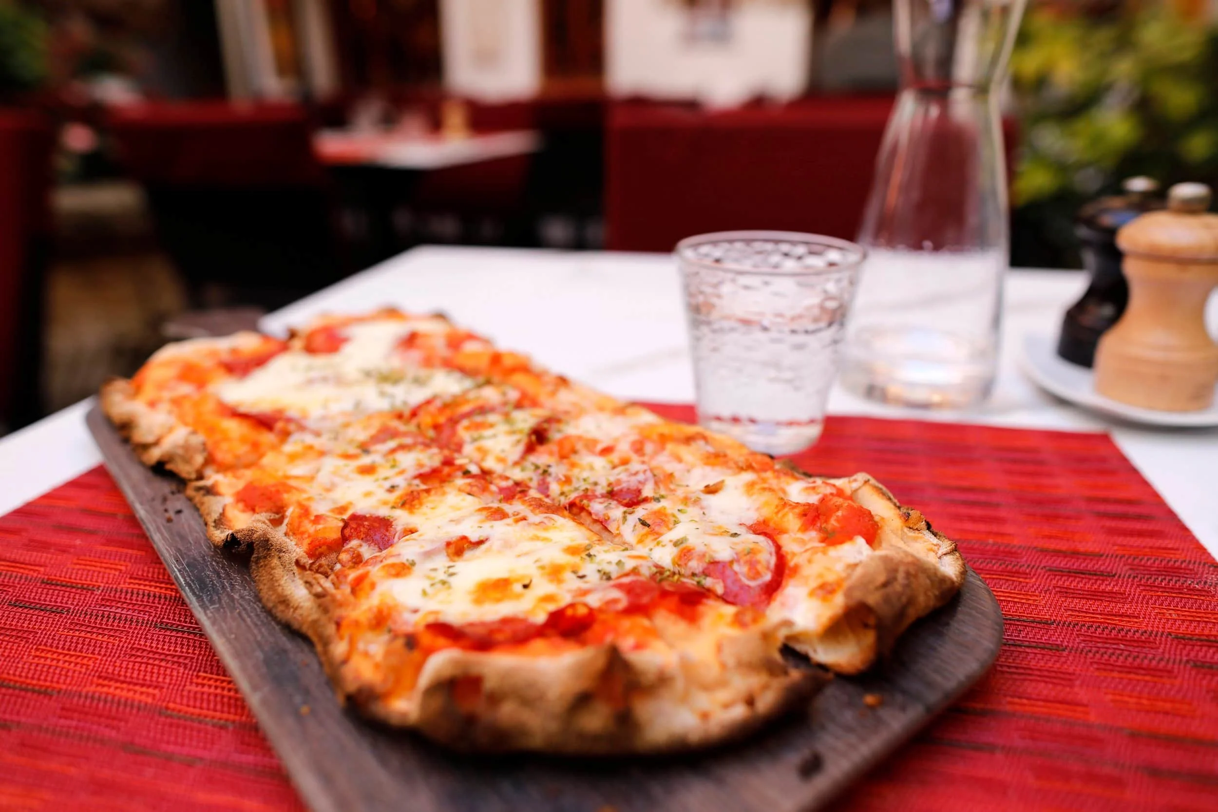 Monaco-Ville pizza
