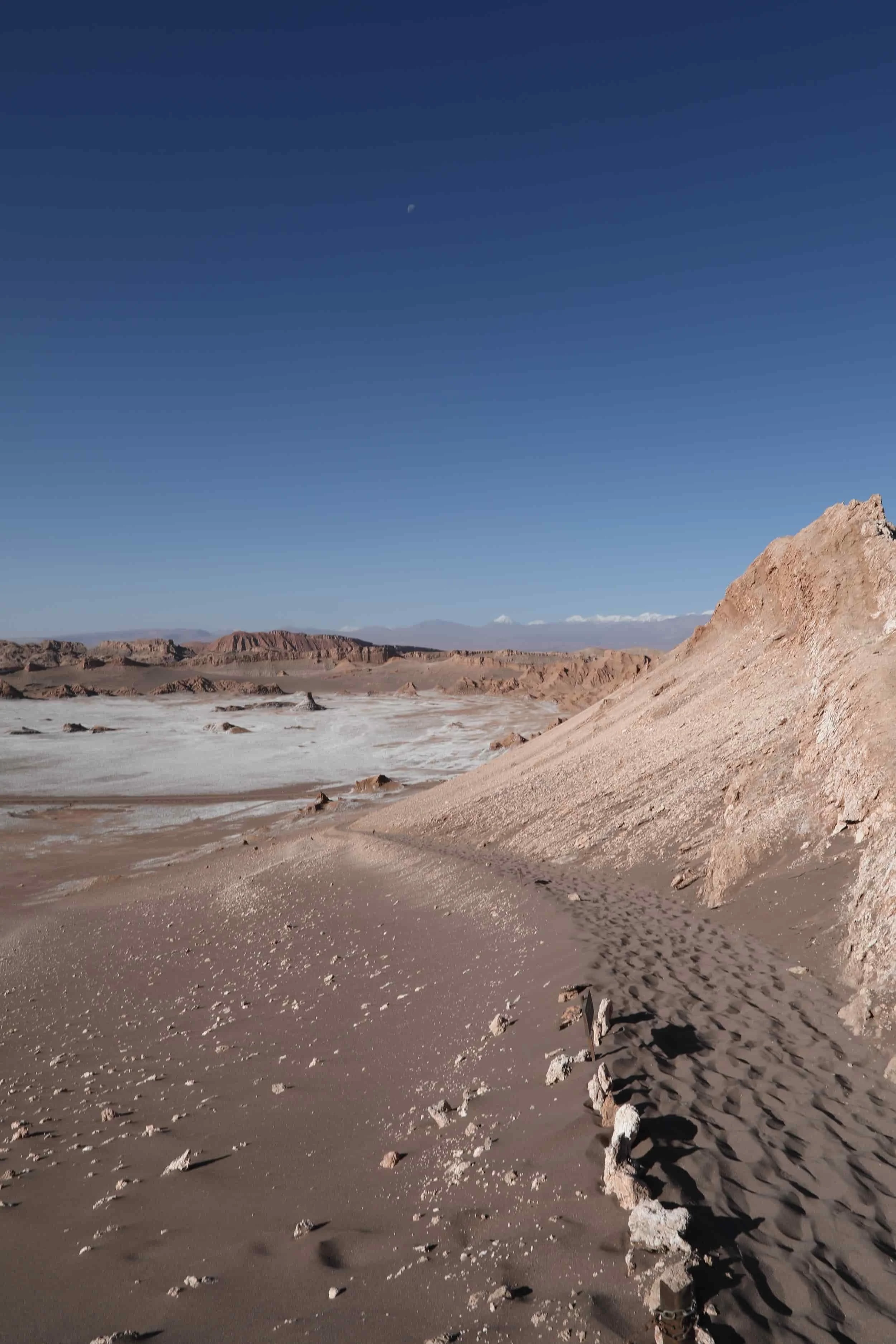 Valle de la Luna Chile, otherworldly landscape, hiking up Great Dune