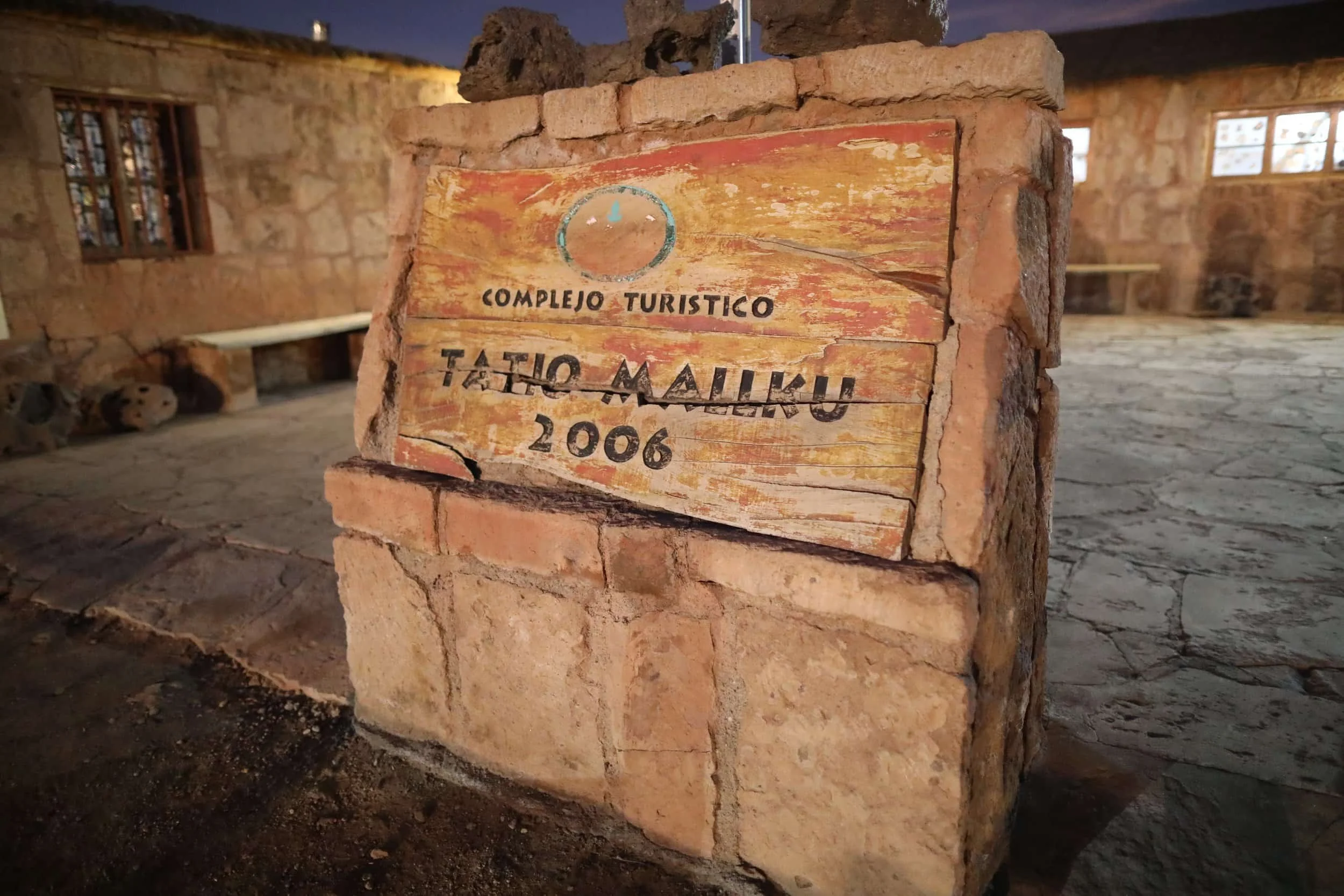 Stone sign at entrance to El Tatio Geysers