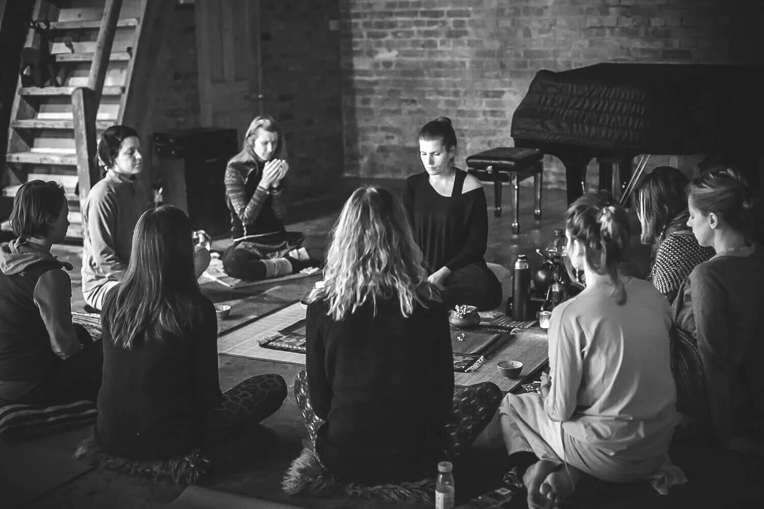 NEW MOON TEA CEREMONY AND WOMEN'S CIRCLE - LIBRA