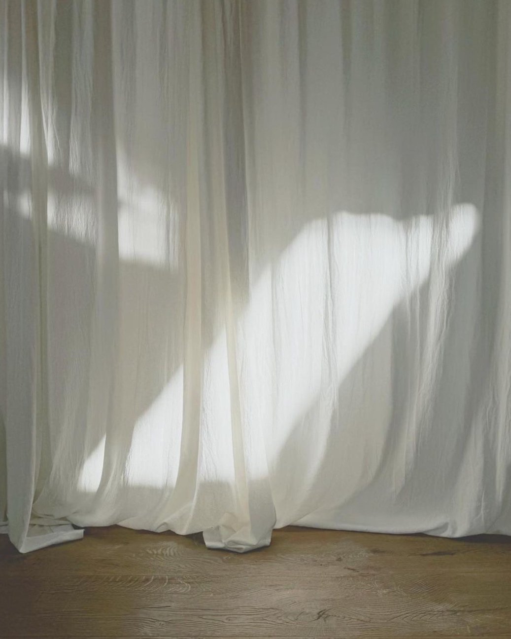 SOFTEN INTO SPRING ~YIN YOGA + TEA CEREMONY