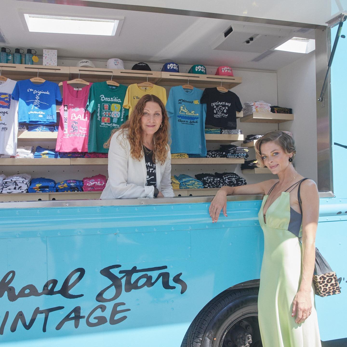 Michael Stars celebrated 35 years with the (re)launch of their Michael Stars Vintage collection at Caf&eacute; Habana this week! Co-hosted by Jared Eng of JustJared, the event featured a tee truck, Casamigos cocktails and a live muralist. Keep a look