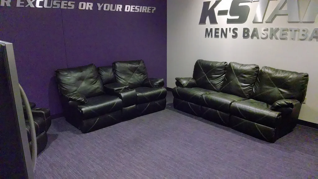 KSU Mens B-Ball Locker Room_10469320745_l.jpg