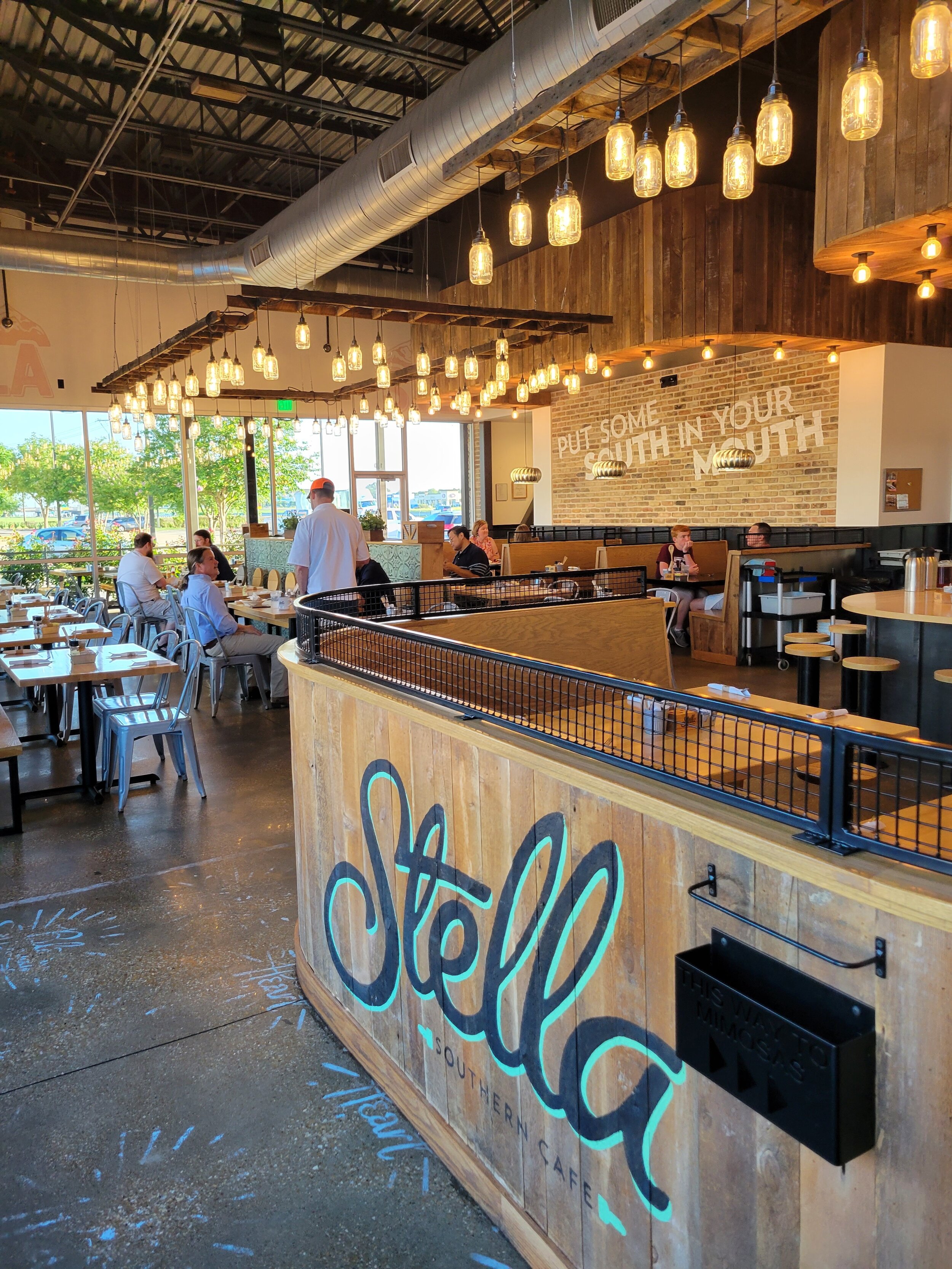 Stella's Restaurant and Bar
