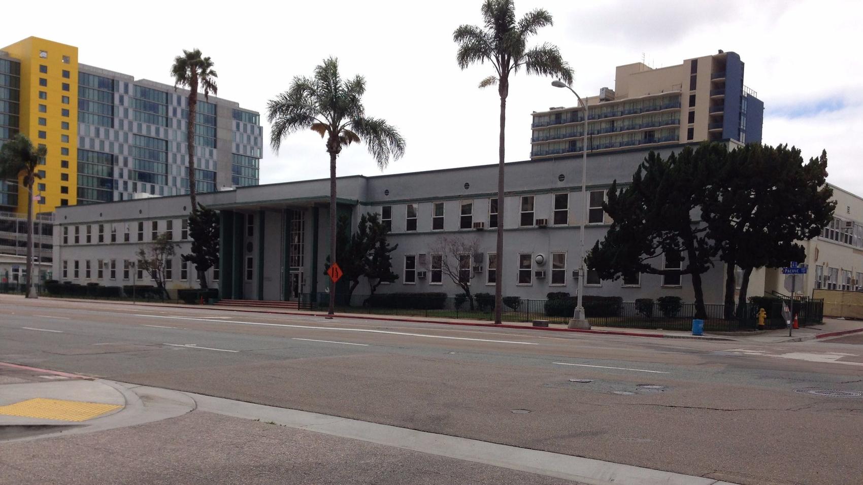The Navy Facilities Engineering Command offices at 1220 Pacific Highway date back to the 1940s. (Roger Showley/UT)