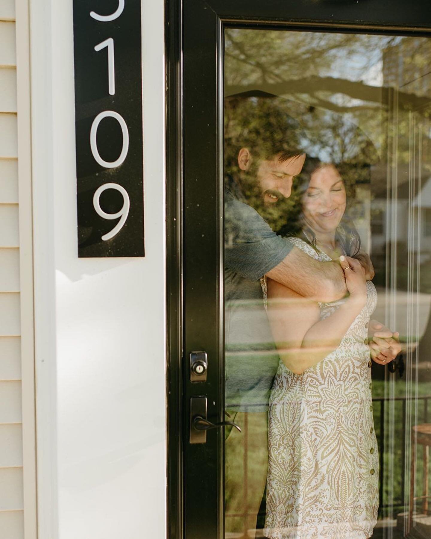 Had the pleasure of documenting Lauren and Cory in their home which just so happens to be a block away from my home. They share the same love of our neighborhood as we do, and I feel super lucky to be attracting clients I connect with so quickly!