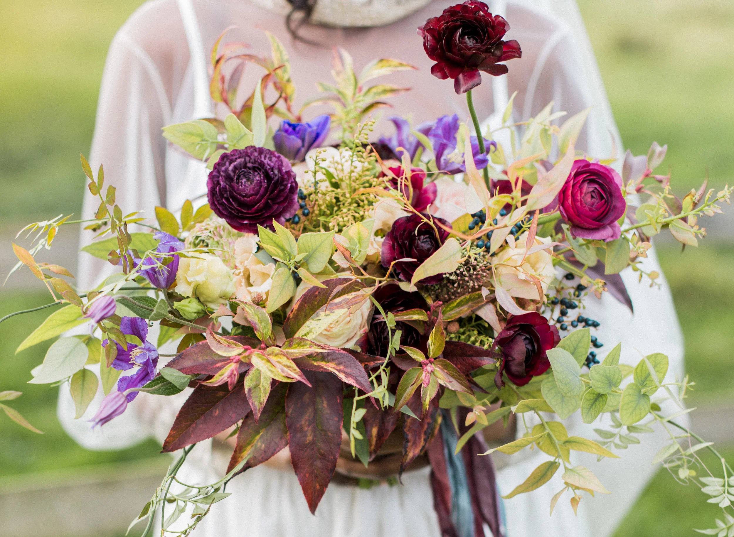 Daytime workshop with Floral Artist Brigitte Girling to explore the beauty and potential of natural wedding decorations.