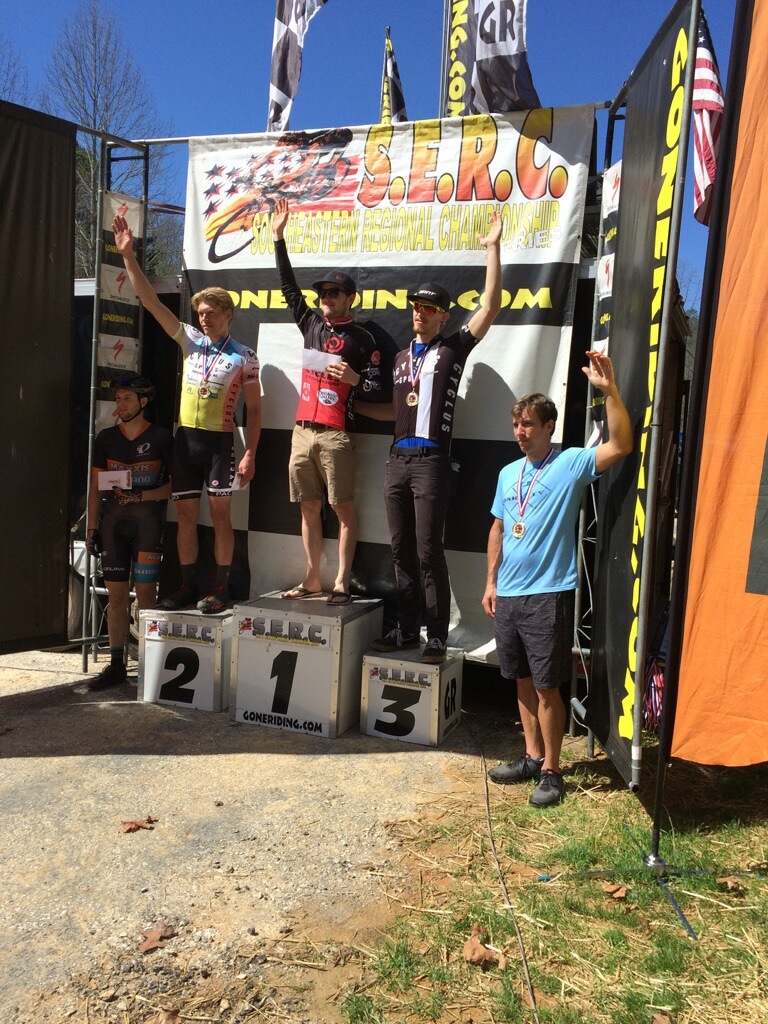 Seth Kemp finishes 2nd and Merv Davis 3rd in the Pro Men at the Knobscorcher.