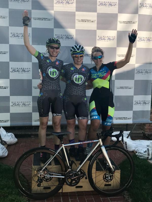 Esther Thais Wins the Cat 3 Women's Race at the Matrix Challenge