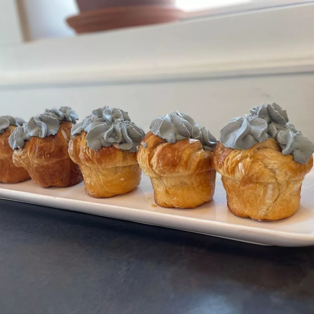 Earl Grey whipped cruffins!