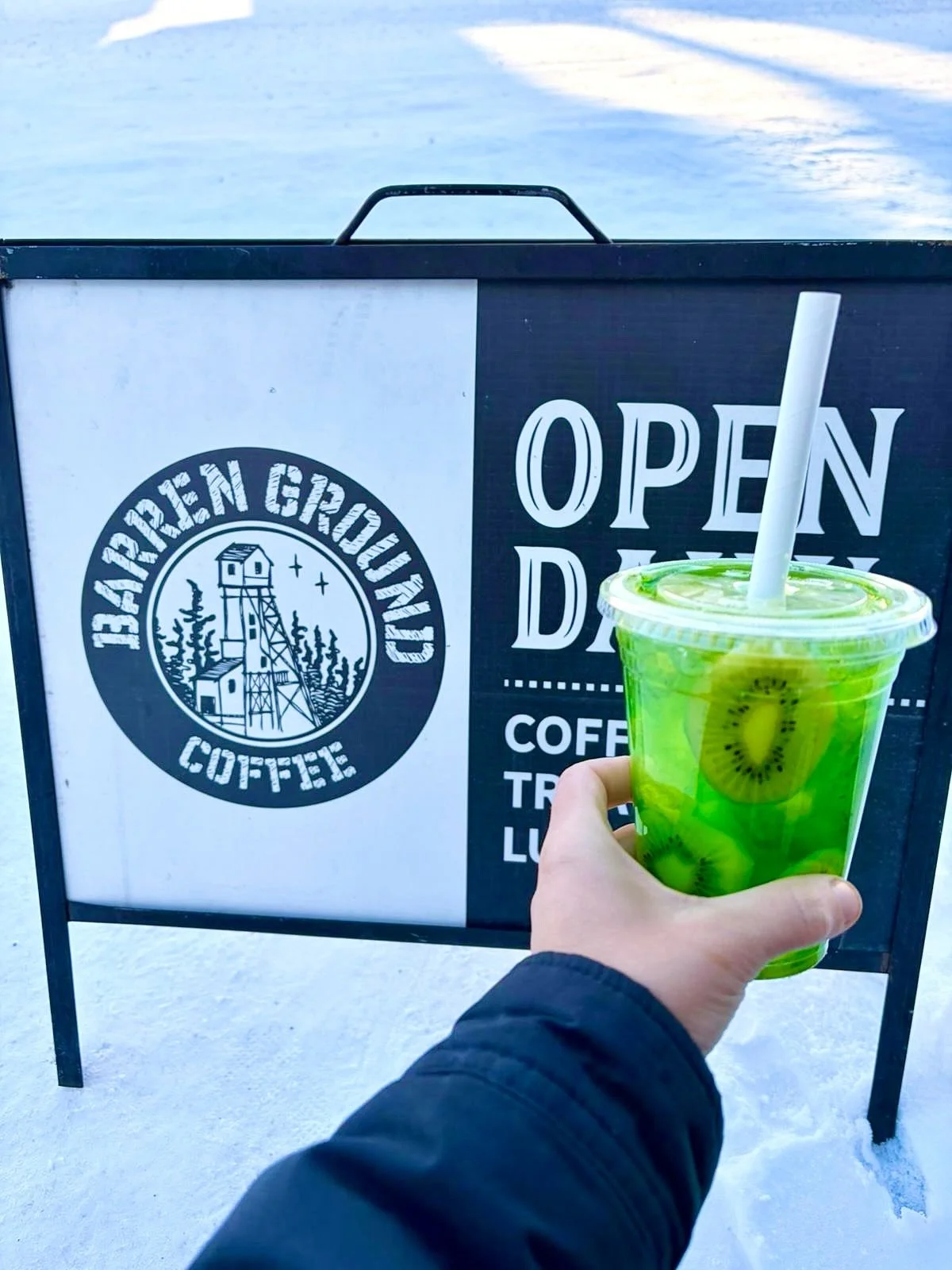 𝓗𝓪𝓹𝓹𝔂 𝓢𝓽.𝓟𝓪𝓽𝓻𝓲𝓬𝓴&rsquo;𝓼 𝓓𝓪𝔂 ☘️ 🍀 

 𝙎𝙩𝙤𝙥 𝙗𝙮 𝙏𝙊𝘿𝘼𝙔 𝙛𝙤𝙧 𝙖 𝙧𝙚𝙛𝙧𝙚𝙨𝙝𝙞𝙣𝙜 𝙆𝙞𝙬𝙞 𝙄𝙩𝙖𝙡𝙞𝙖𝙣 𝙎𝙤𝙙𝙖
 🥝 🧊 🫧 🥤

📍 𝗕𝗮𝗿𝗿𝗲𝗻 𝗚𝗿𝗼𝘂𝗻𝗱 𝗖𝗼𝗳𝗳𝗲𝗲

#barrengroundcoffee #stpatricksday2026 #kiwi #it