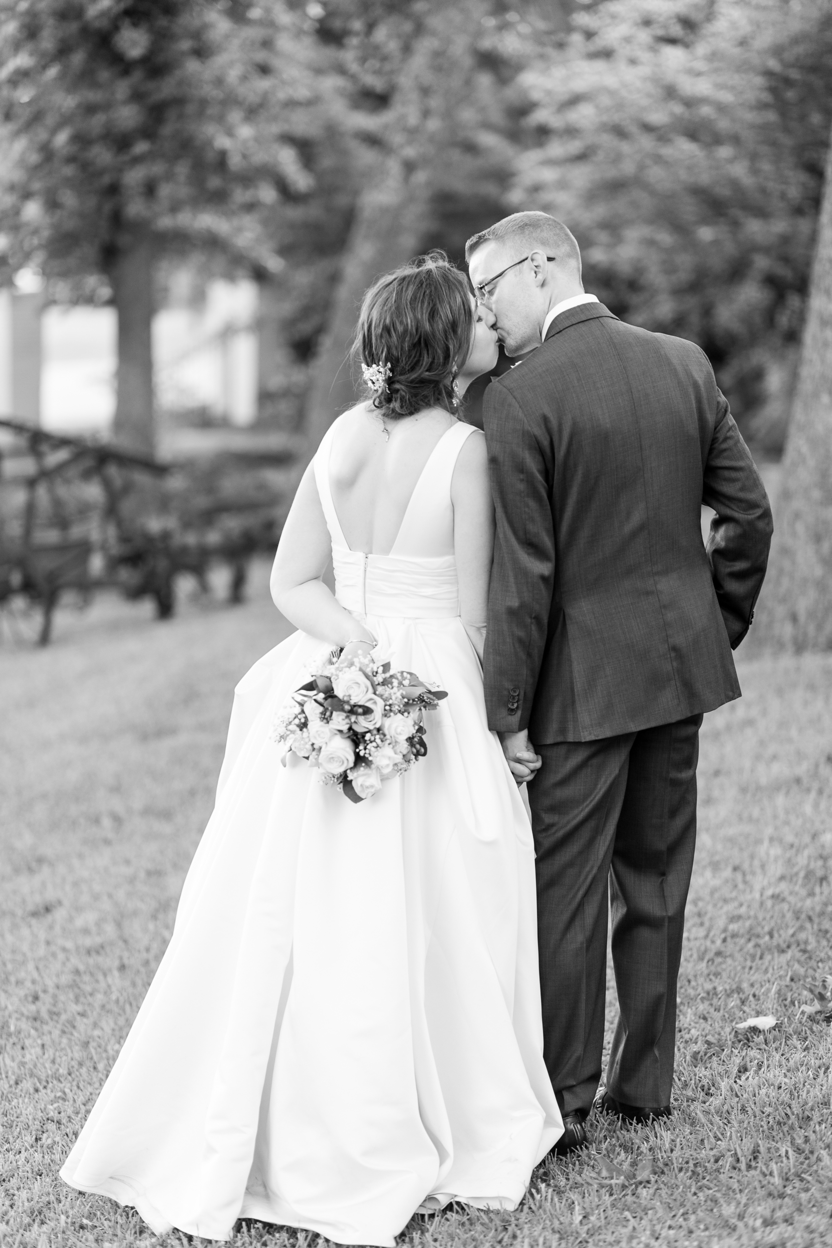 kelsiehendricksphotography_stonewedding_texas-123.jpg