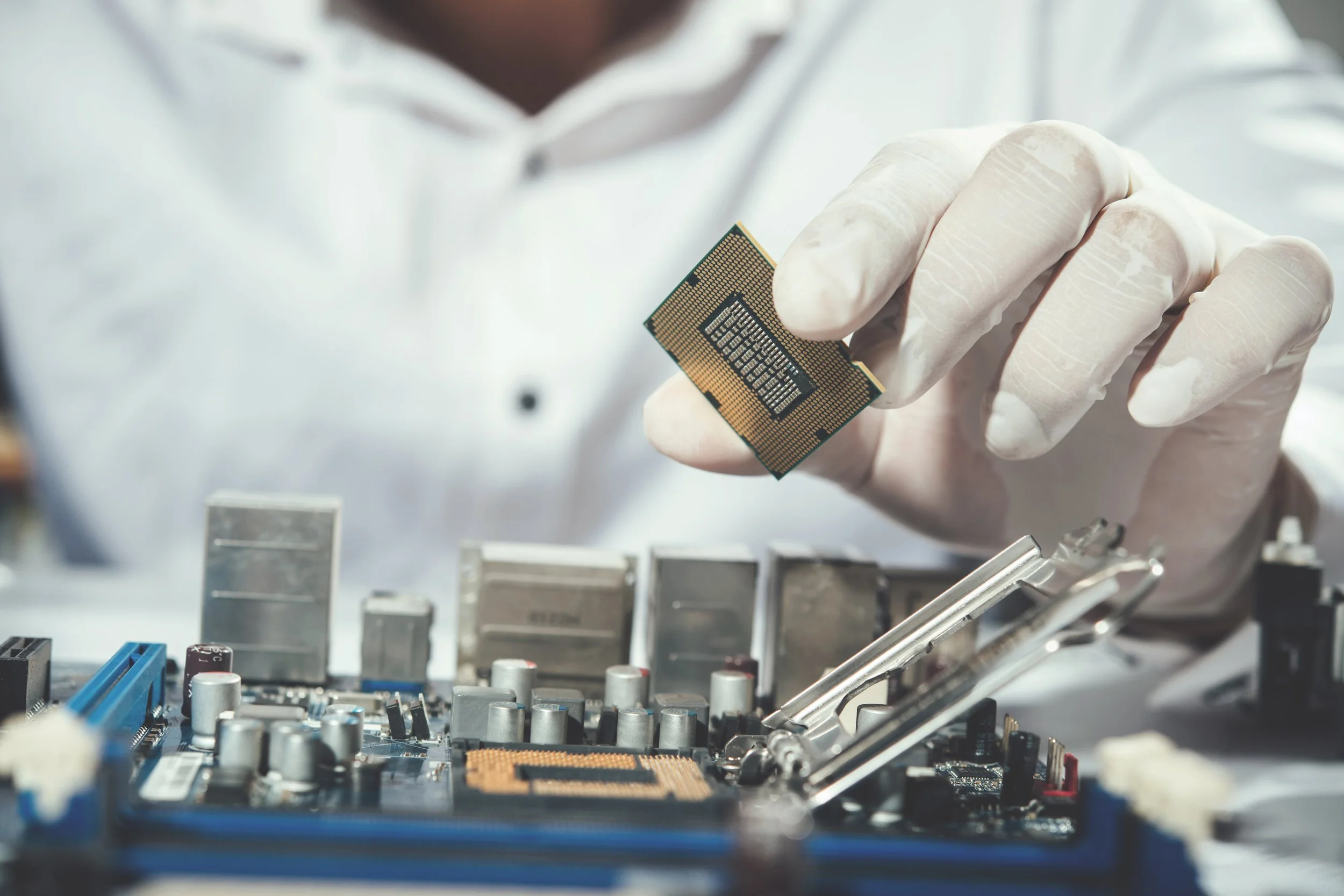 Why Modern Infrastructure Depends on High Performance RAM Solutions 