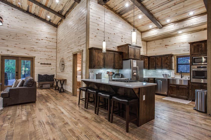 Rustic Hollow Cabin | Kitchen Perfect for Entertaining