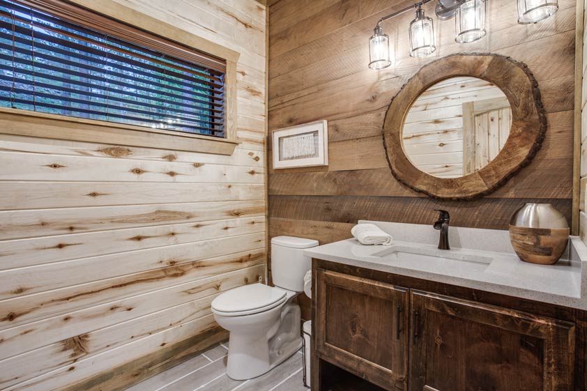 Rustic Hollow Cabin | 1/2 Bathroom