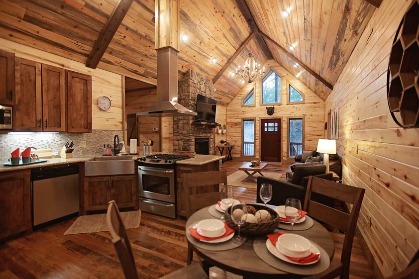 Rustic Retreat | Kitchen & Dining Room